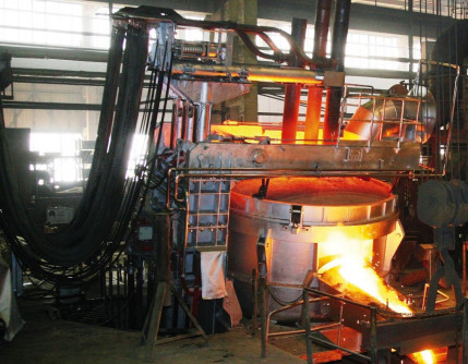 Modernisierung von Drehstrom-Lichtbogenöfen in Stahlgießereien