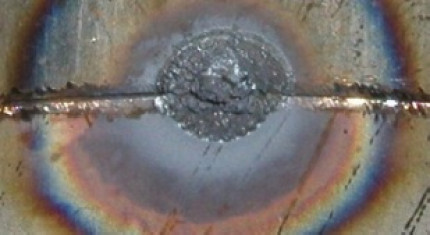Von Gründen, Risiken und Maßnahmen: Betrachtungen zum Entstehen von Loch- und Spaltkorrosion an Druckgeräten aus chemisch beständigen CrNi-Stählen
